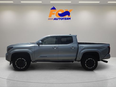 New 2026 Toyota Tacoma TRD Sport RWD image 2