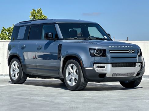 Used 2024 Land Rover Defender 110 S AWD/4WD image 10
