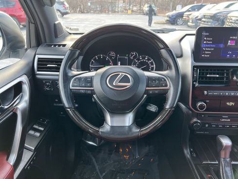 Used 2023 Lexus GX 460 Premium image 16