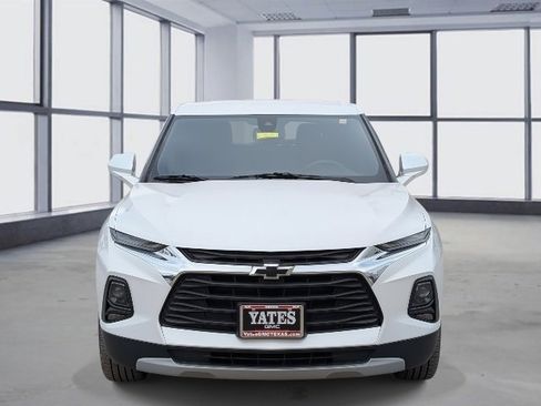 Used 2021 Chevrolet Blazer LT image 2