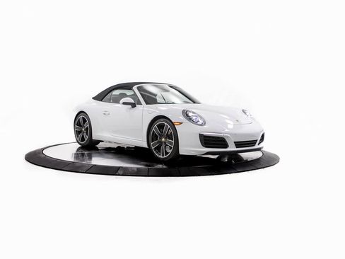 Certified 2018 Porsche 911 Carrera image 9