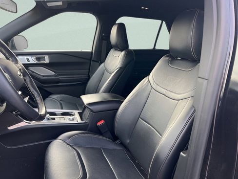 Used 2020 Ford Explorer ST w/ ST Street Pack image 23