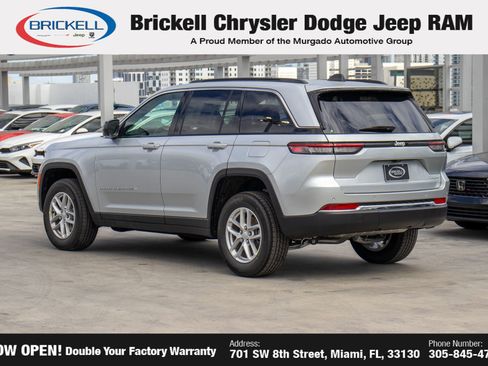 New 2025 Jeep Grand Cherokee Laredo X image 7