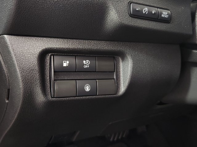 Used 2025 Nissan Leaf S FWD image 22