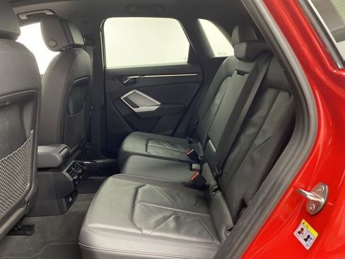 Used 2024 Audi Q3 2.0T Premium image 17