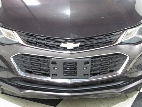 Used 2017 Chevrolet Cruze LT w/ Convenience Package image 26