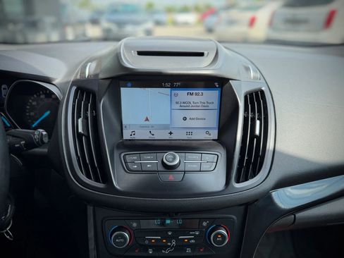 Used 2018 Ford Escape SE w/ SE Sport Appearance Package AWD/4WD image 11