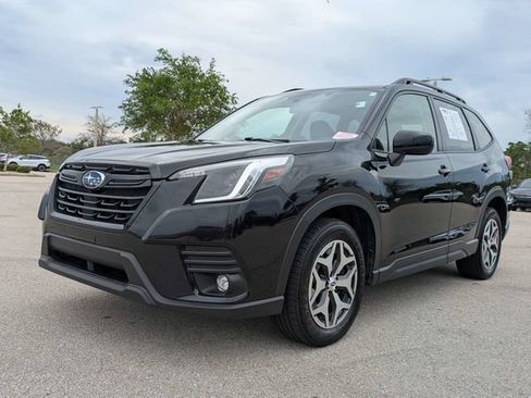 Used 2024 Subaru Forester Premium AWD/4WD image 9
