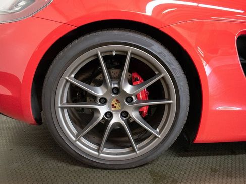 Used 2015 Porsche Boxster GTS image 18