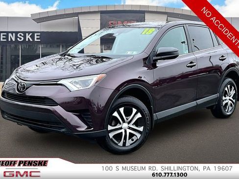 Used 2018 Toyota RAV4 LE w/ Carpet Mat Package image 1