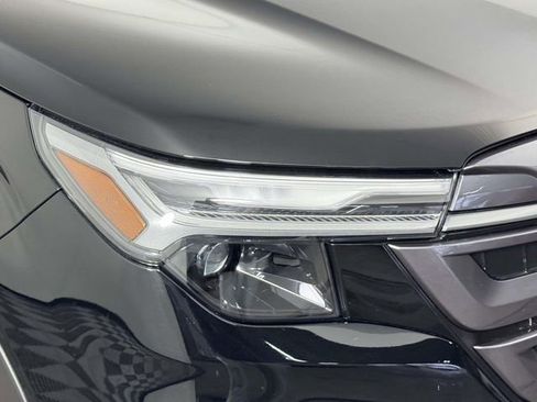 Certified 2025 Subaru Forester Limited AWD/4WD image 14