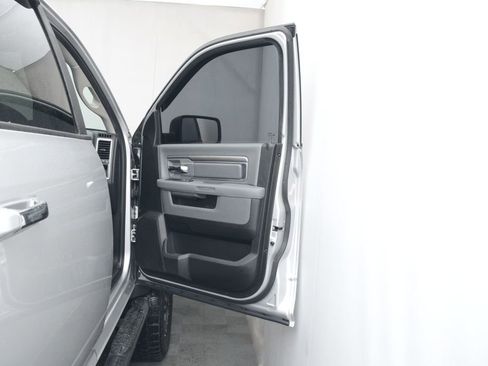 Used 2016 RAM 2500 SLT AWD/4WD image 15