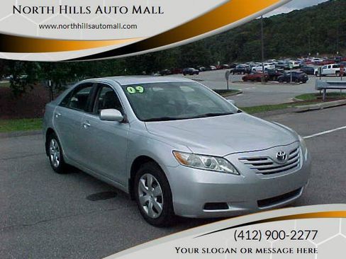 Used 2009 Toyota Camry FWD image 1