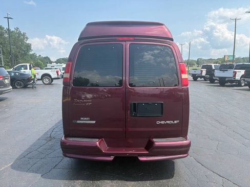 Used 2003 Chevrolet Express 1500 w/ Preferred Equipment Group 4 RWD image 7