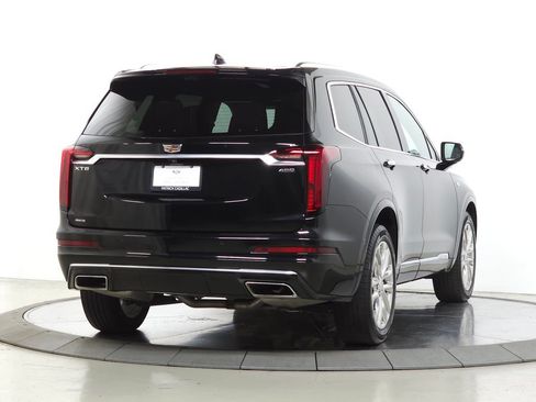 Certified 2023 Cadillac XT6 Premium Luxury w/ Technology Package AWD/4WD image 11