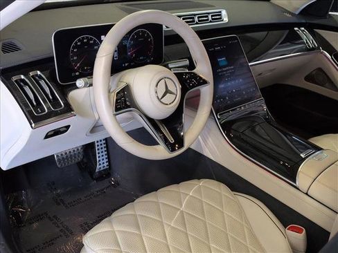 Used 2022 Mercedes-Benz S 580 S 580 image 10