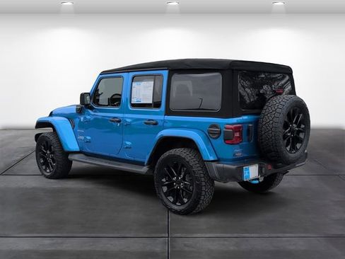Used 2023 Jeep Wrangler Unlimited Sahara w/ Cold Weather Group AWD/4WD image 3