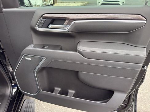 Used 2025 Chevrolet Silverado 1500 LTZ w/ Z71 Off-Road Package image 33