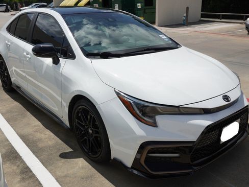 Used 2022 Toyota Corolla SE FWD image 3