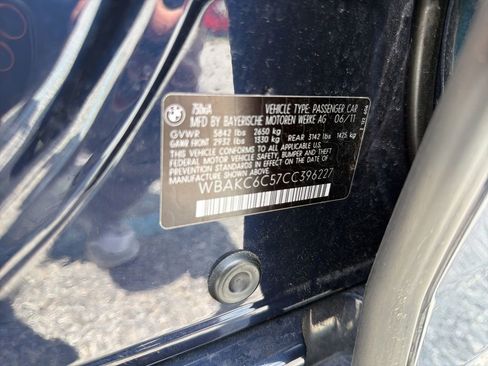Used 2012 BMW 750i xDrive AWD/4WD image 11
