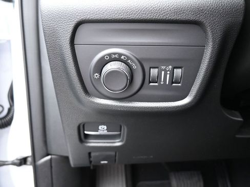 New 2025 Jeep Grand Cherokee L Laredo w/ Luxury Tech Group I image 35