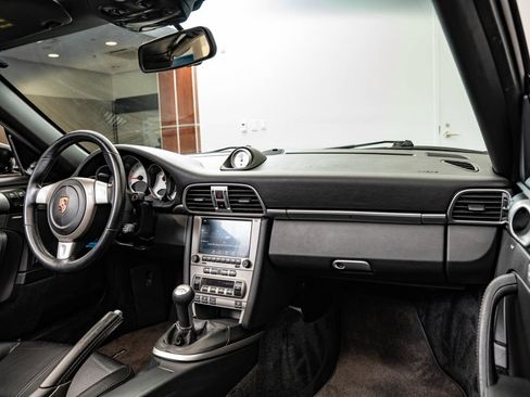 Used 2005 Porsche 911 Carrera S RWD image 23