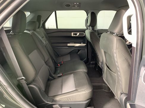 Used 2022 Ford Explorer XLT RWD image 39