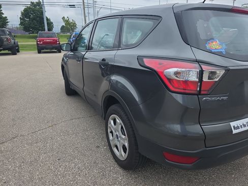 Used 2017 Ford Escape S FWD image 4