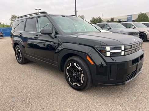 Used 2025 Hyundai Santa Fe SEL image 1