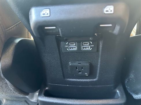 Used 2021 Jeep Wrangler Unlimited Sahara AWD/4WD image 23