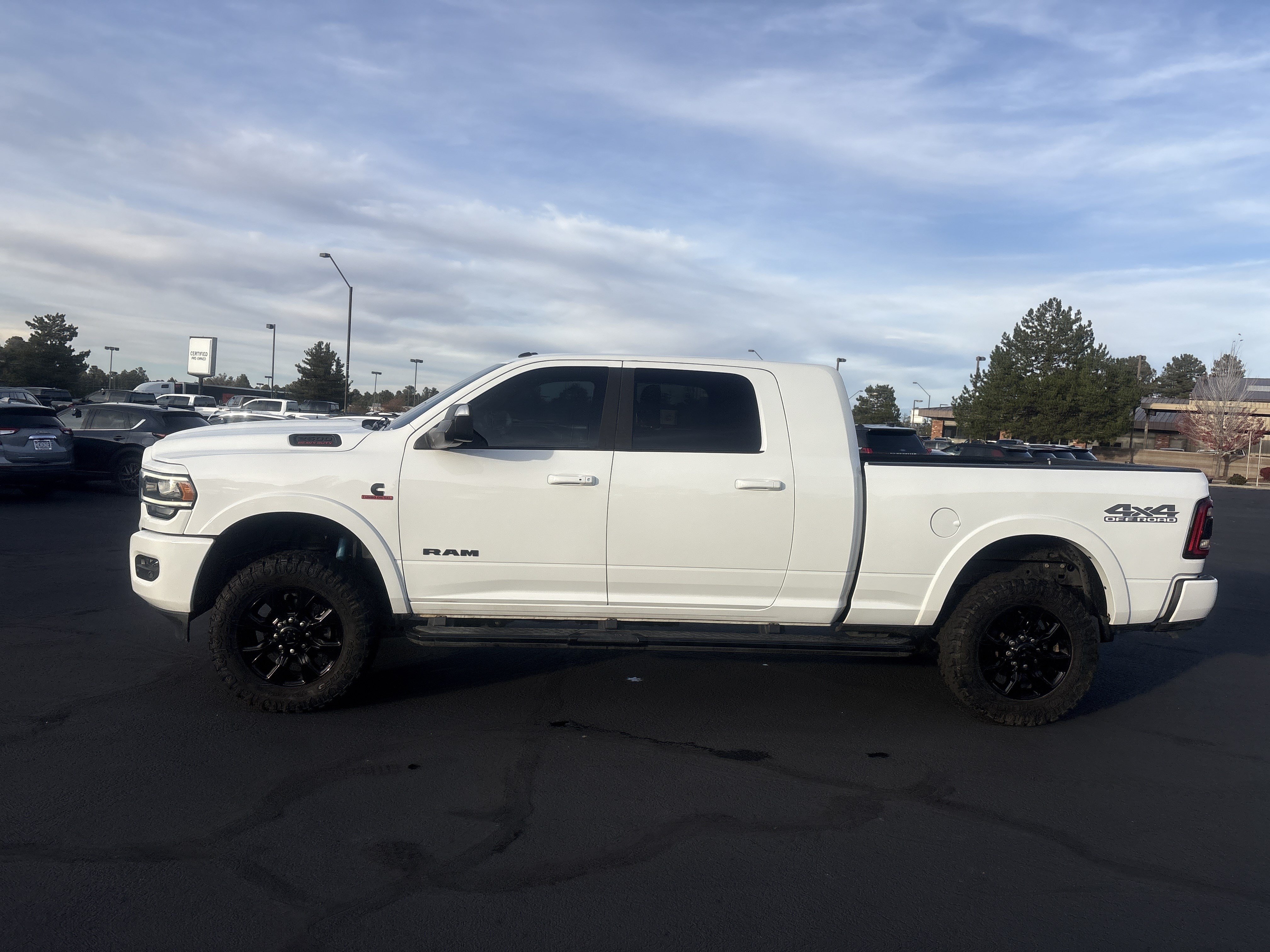 Used 2020 RAM 2500 Laramie w/ Night Edition AWD/4WD image 7