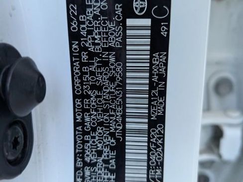 Used 2022 Toyota Corolla SE image 37