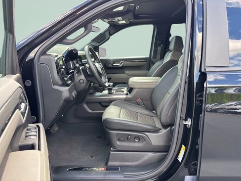 Used 2026 Chevrolet Silverado 1500 ZR2 AWD/4WD image 13