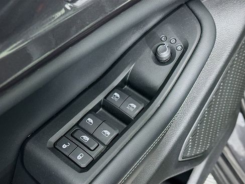 Certified 2023 Jeep Grand Cherokee L Laredo image 27