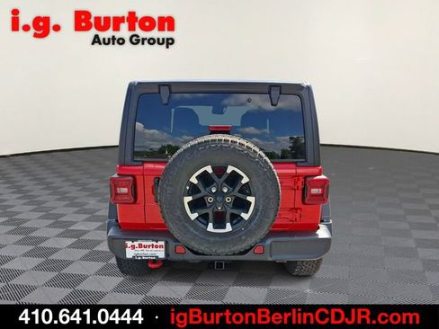 Used 2026 Jeep Wrangler Unlimited Rubicon AWD/4WD image 5