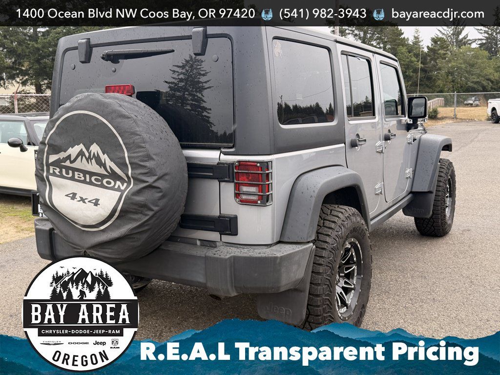 Used 2017 Jeep Wrangler Unlimited Rubicon w/ Connectivity Group AWD/4WD image 5