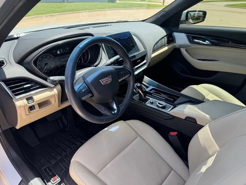 Used 2023 Cadillac CT5 Luxury AWD/4WD image 11
