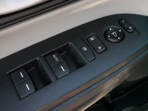 Certified 2018 Honda CR-V LX image 19