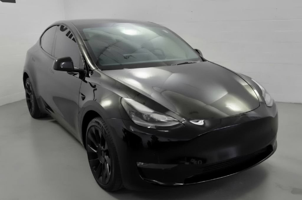 Used 2023 Tesla Model Y Long Range AWD/4WD image 5