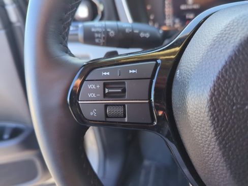 Used 2024 Honda Pilot Elite image 16