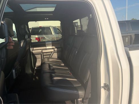 Used 2017 Ford F150 XLT w/ Equipment Group 302A Luxury AWD/4WD image 7