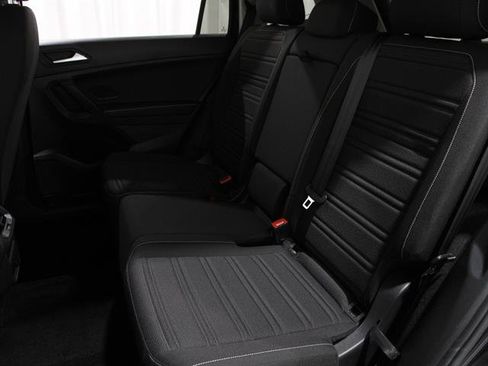 Certified 2022 Volkswagen Tiguan S image 18