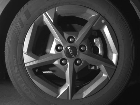Used 2025 Kia K4 FWD image 13