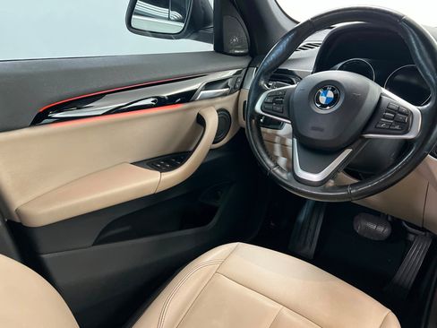 Used 2018 BMW X1 sDrive28i w/ Premium Package image 11