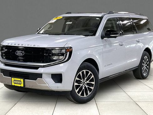 Certified 2025 Ford Expedition Max Platinum AWD/4WD image 2