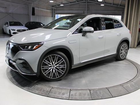 Used 2023 Mercedes-Benz EQE 350+ SUV w/ AMG Line Exterior Package image 4
