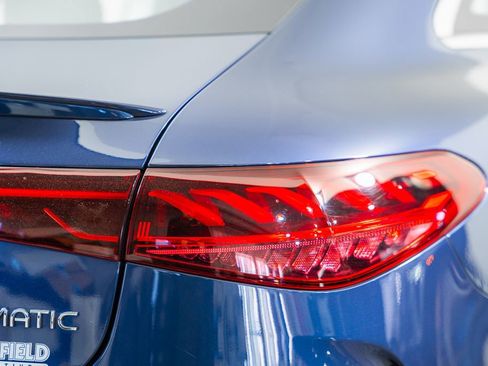 Used 2022 Mercedes-Benz EQS 580 4MATIC Sedan image 7