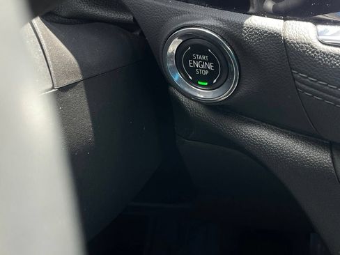 Certified 2023 Buick Encore GX Preferred w/ Cold Weather Comfort Package AWD/4WD image 16