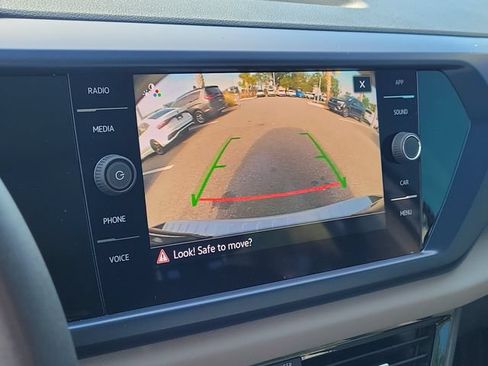 Certified 2023 Volkswagen Taos SE w/ Panoramic Sunroof Package FWD image 24