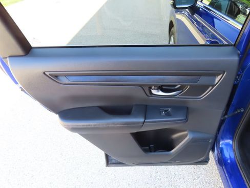 Used 2023 Honda CR-V EX image 27